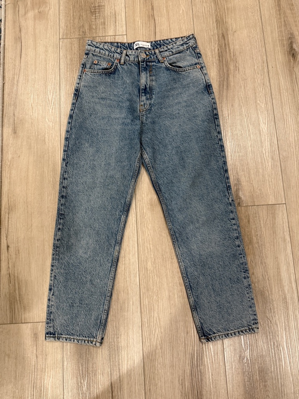 Zara High-Rise Women’s Jeans - Medium Blue
